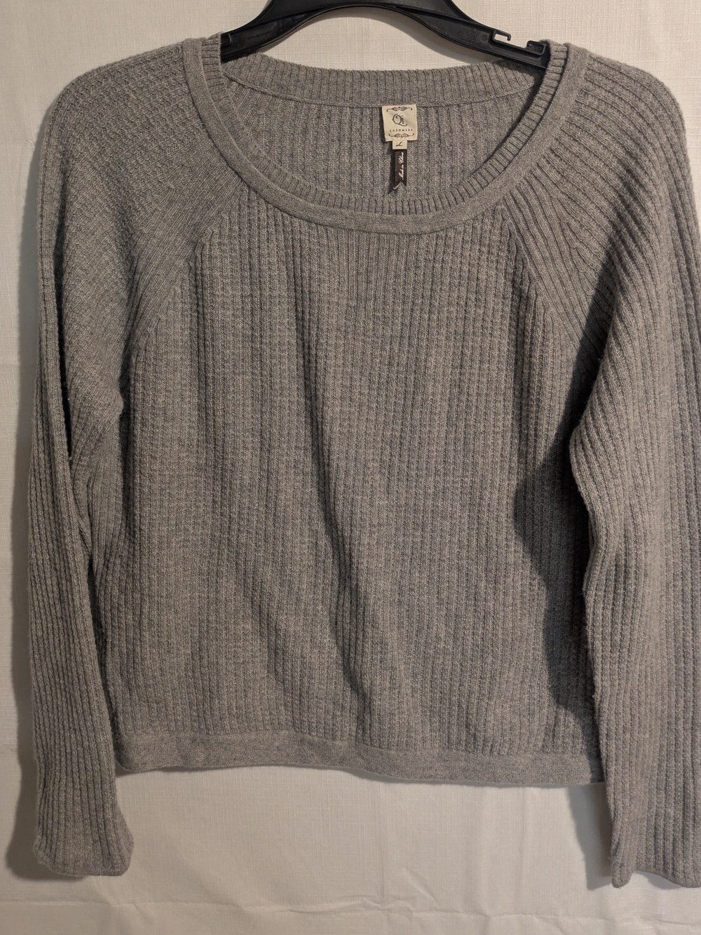Qi Gray Cashmere Sweater Sz. L